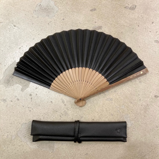 【60%OFF】本革扇子ケース　透かし彫り　夏　暑中見舞い　暑さ対策        